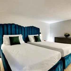 Piazza Farnese Luxury לינה וארוחת בוקר